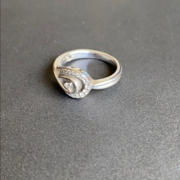 Diamond ring - Picture 2 of 5